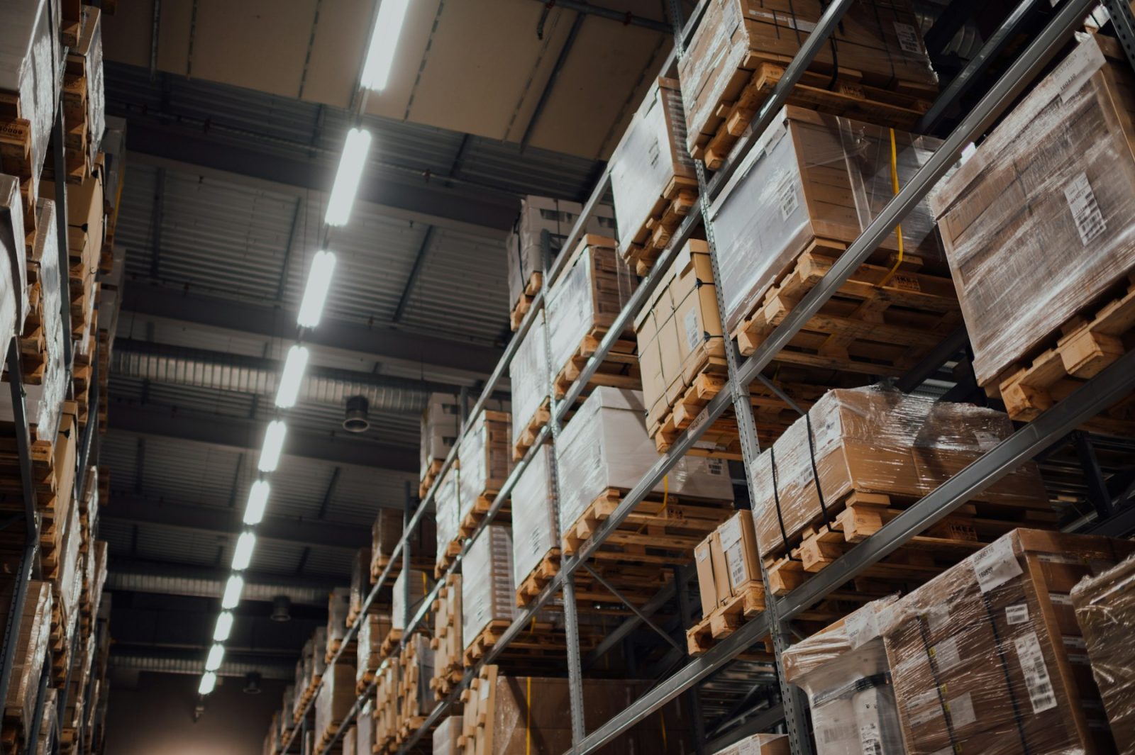 Organized parcel sorting operation
